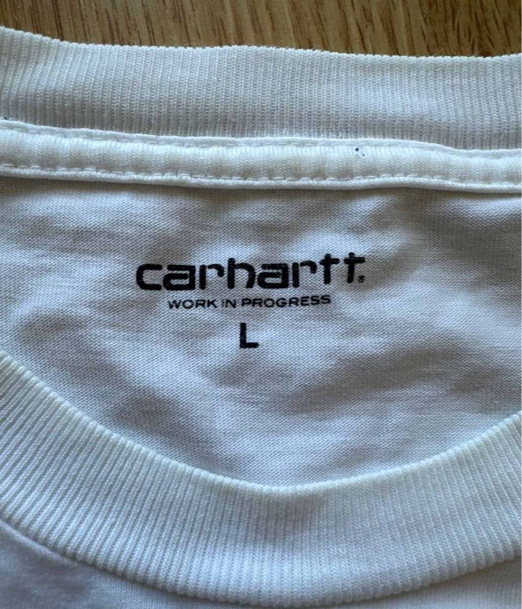 Carhartt T-shirt: Carhartt Tshirt  – Usato da Pfäffikon ZH venduto da Nataliia. 4