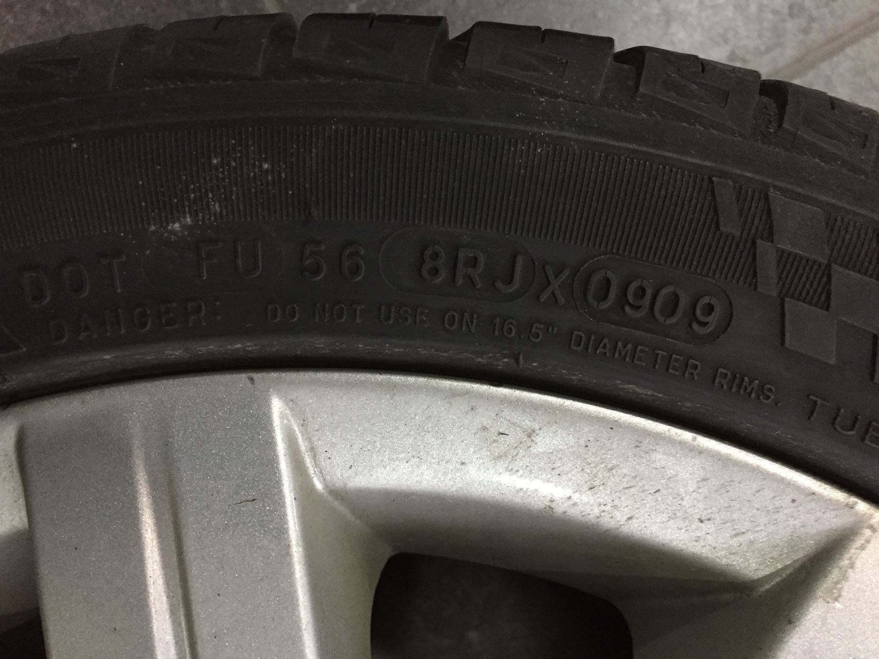 Land Rover Pneumatici & Ruote complete: 4 x 16 Zoll Rover Sommerräder – Usato da Altstätten venduto da TM-Auto 4