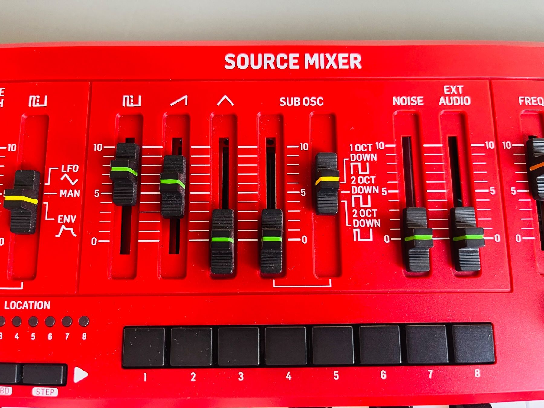 Instruments de musique: Behringer MS-1 MkII Red – D'occasion à Zürich par wataya 4