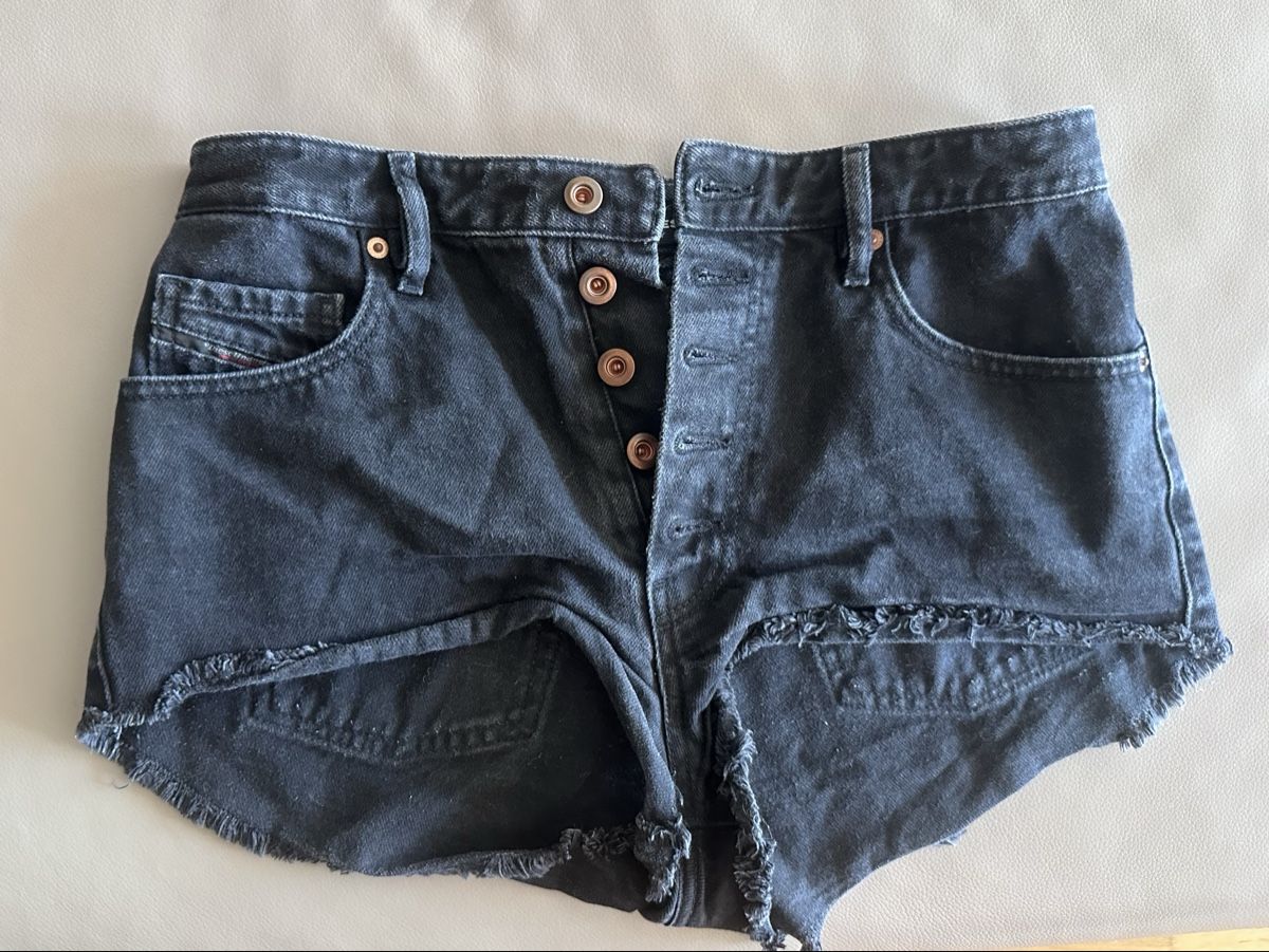 Jeans: Jeans Shorts Damen  – Gebraucht aus Zürich von Duki88 4