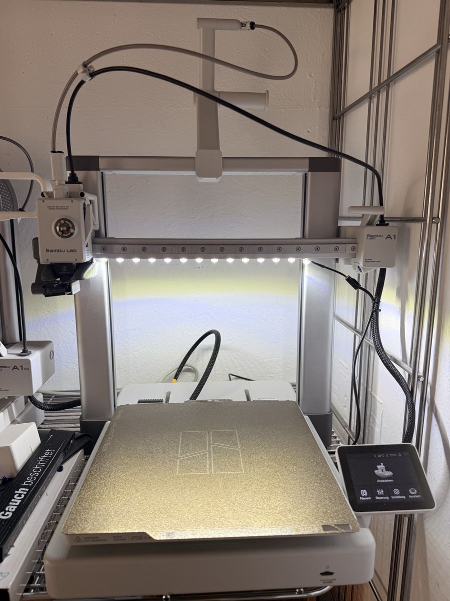 Bambu Lab 3D Drucker: 3D Drucker Bambu Lab A1 guter Zustand – Gebraucht aus Bern von Niwel95