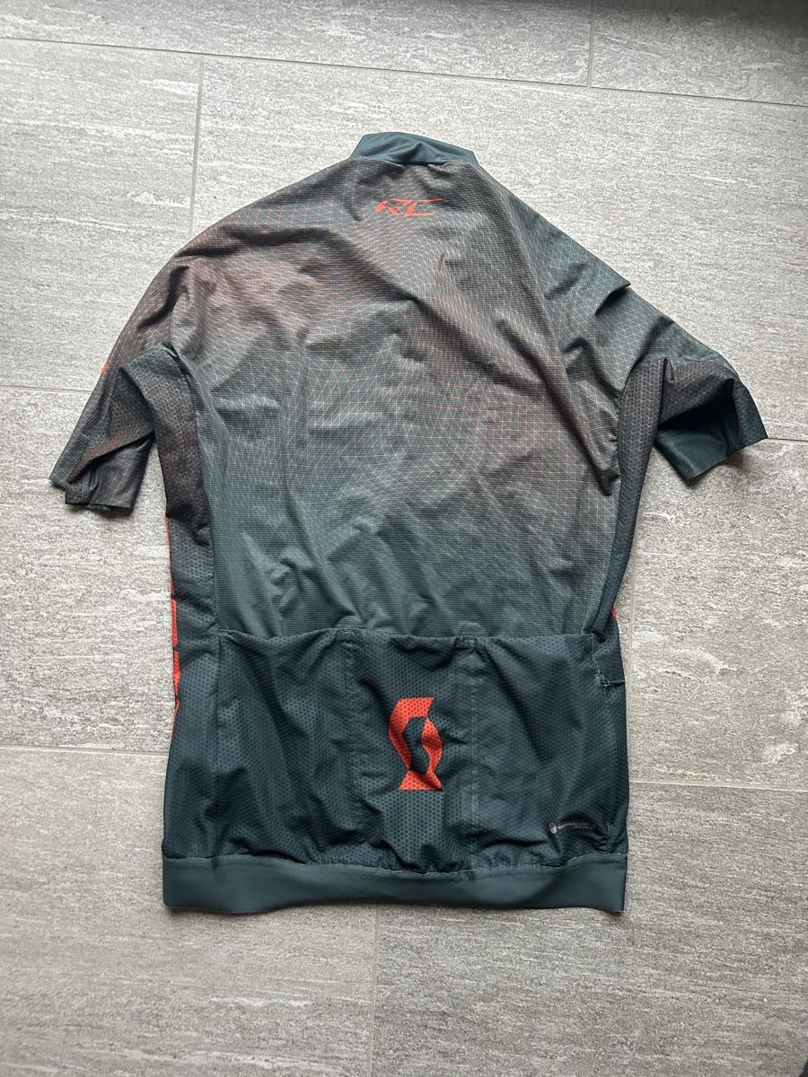 Scott Leibchen & Hosen: SCOTT Radtrikot und Jacke – Neu (gemäss Beschreibung) aus Oberurnen von Berghexe 4
