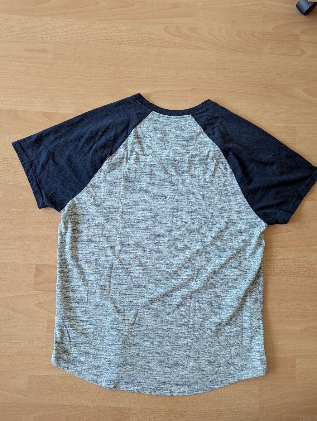 T-shirt: HOLLISTER T-SHIRT - GOOD CONDITION – Usato da Biel/Bienne venduto da Soupape50 1