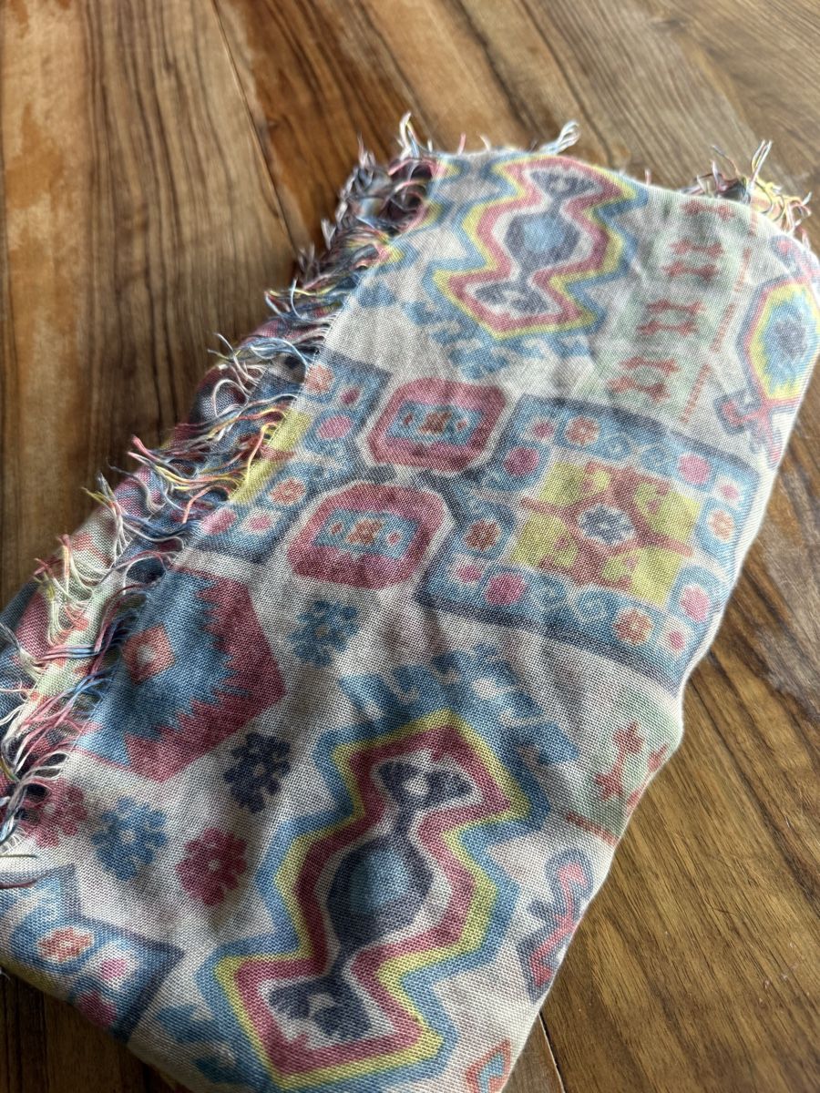 Foulard & Sciarpe: Sommerschal quadrat  – Usato da Zürich venduto da Mothai 4