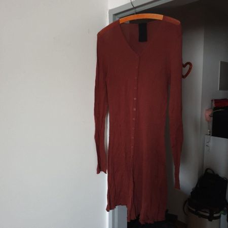 Rundholz, schönes Kleid, Gr. M