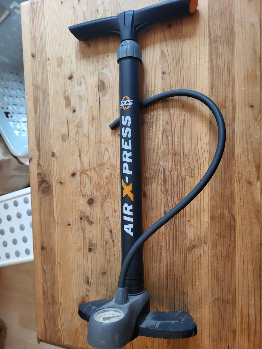 Pompe: Velopumpe Air X-Press – Usato da Guggisberg venduto da Aegertenlehn