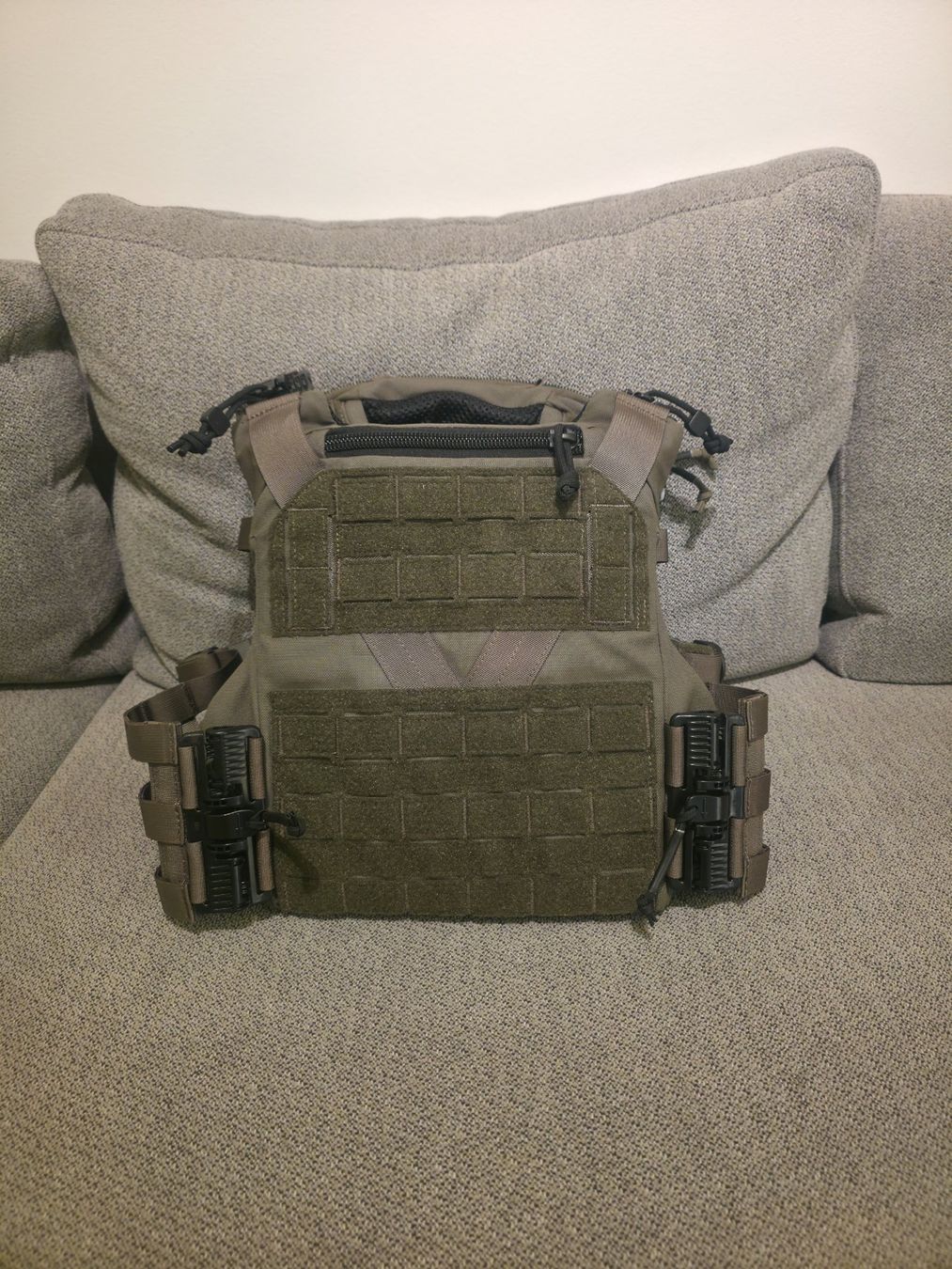 Uniformi: Agilite K19 Plattenträger Set – Nuovo e nell'imballaggio originale da Steffisburg venduto da Davga