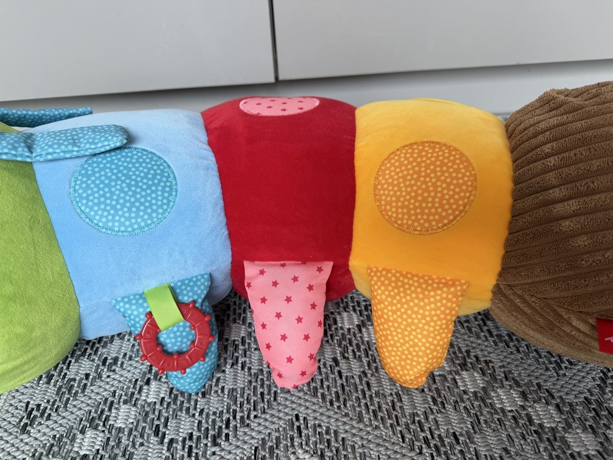 Sigikid Giocattoli: Kuschelraupe Sigikid – Usato da Rheinfelden venduto da dBartel 2