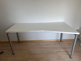 Schreibtisch 