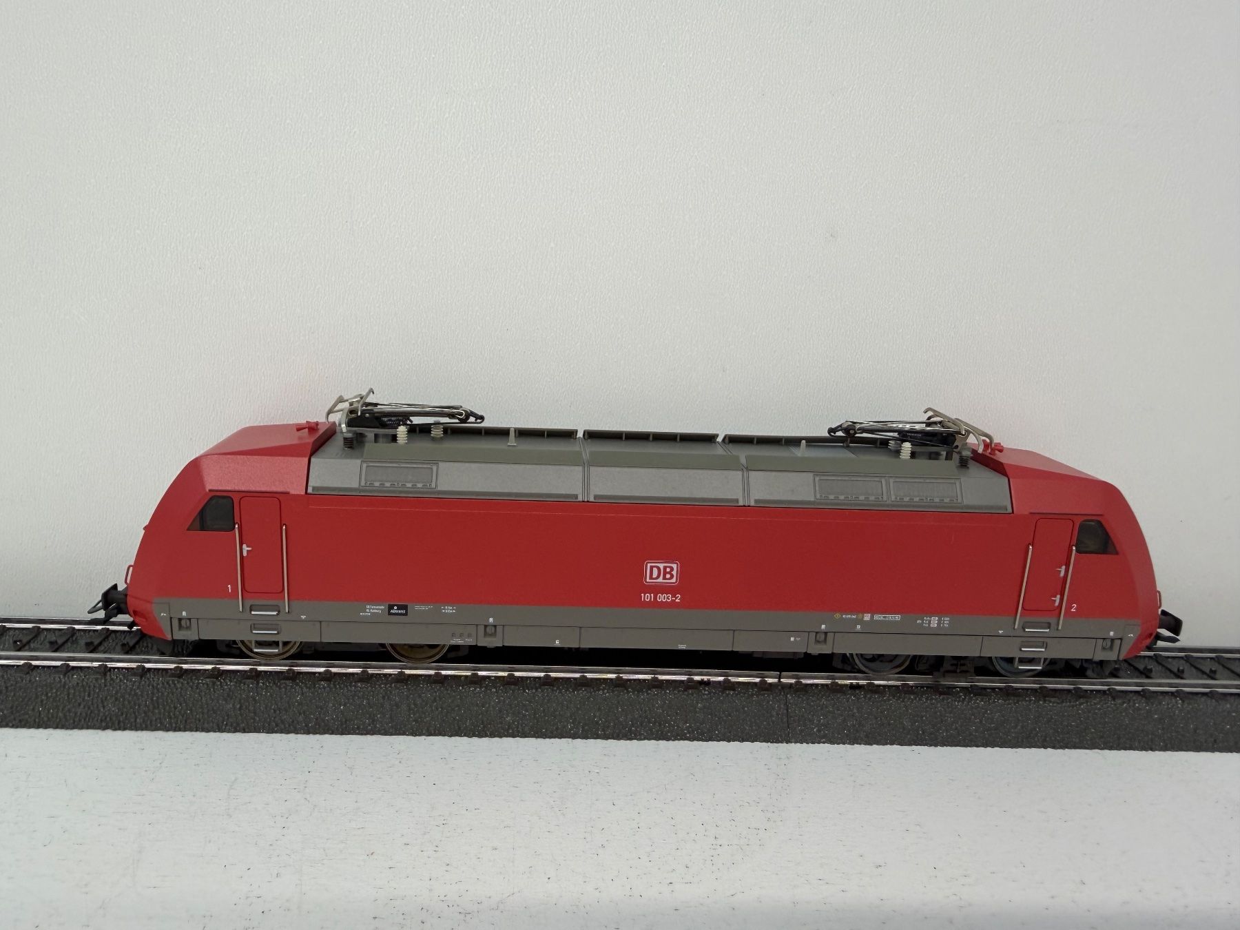 Märklin Modellini di ferrovie: Märklin 34371 E-Lok BR 101 der DB Digital – Usato da Büsserach venduto da ModellbahnDepot 3