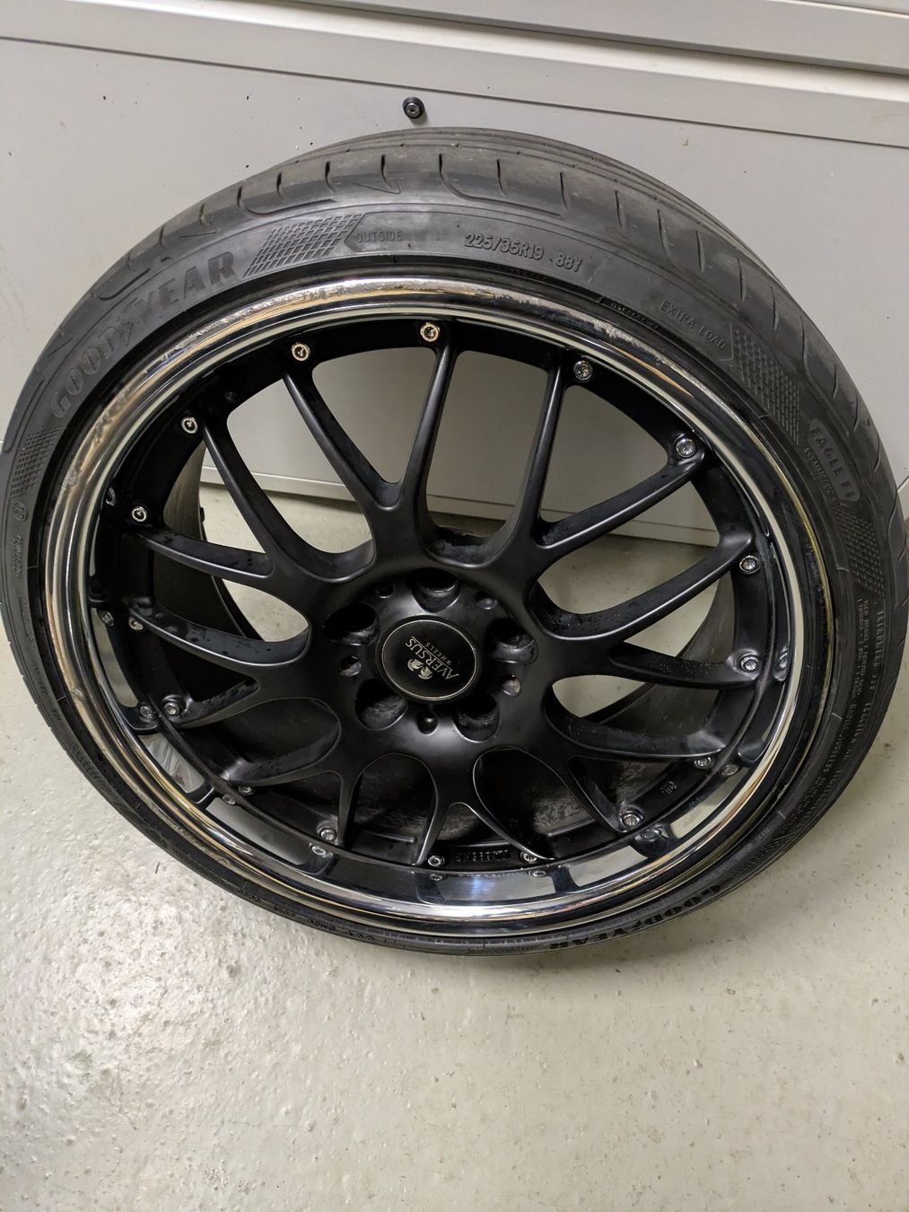 Aversus Cerchioni: Aversus LMR164 8.5 x 19 – Usato da Savagnier venduto da shop.of.rais 4