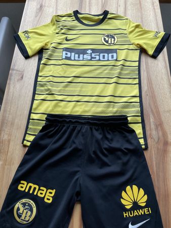 Original YB Kinder Trikot Grösse 140