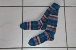 Handgestrickte Socken Grösse 35