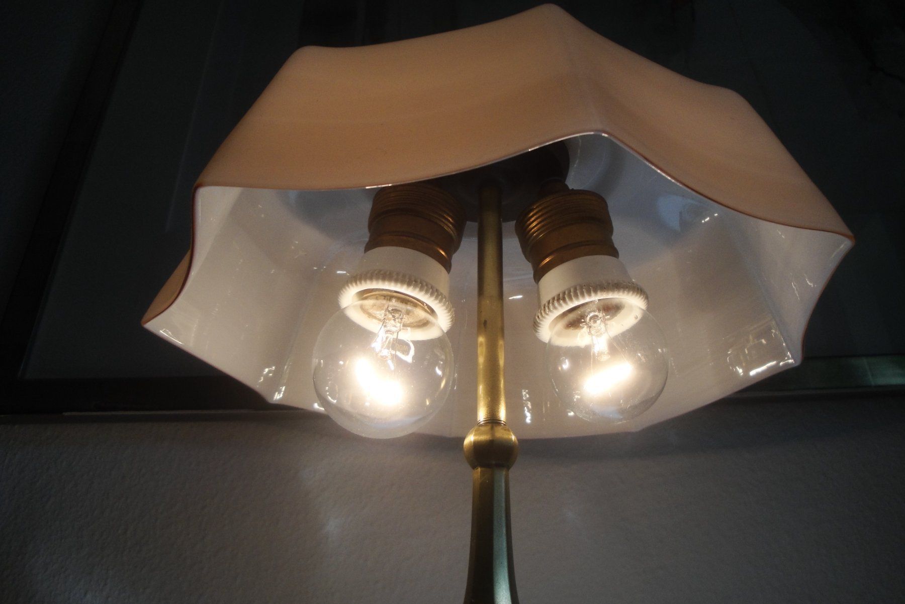 Lampade: Jugendstil Tischleuchte – Usato da Zürich venduto da Paykan 1