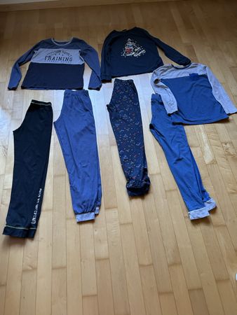 Für Jungs: 3 verschiedene Pyjamas, Gr. 146/152
