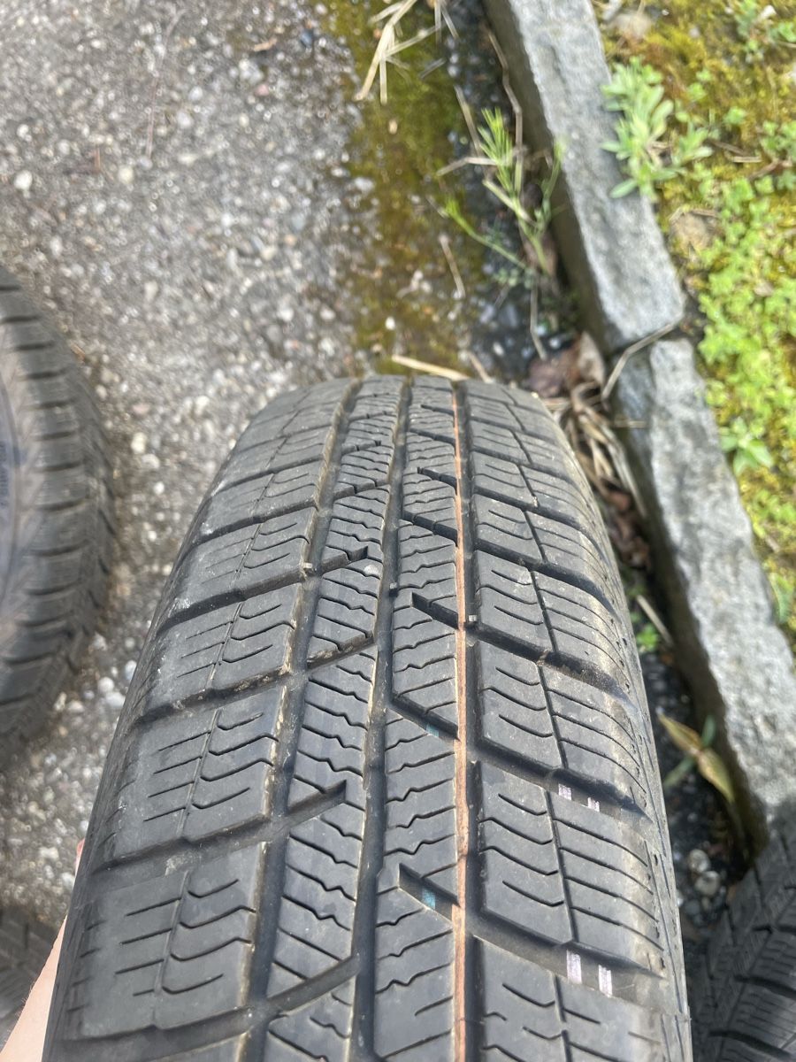 Pneus & Kompletträder: 145/80R13 Winterreifen Barum – Gebraucht aus Wettingen von Nici1932 6