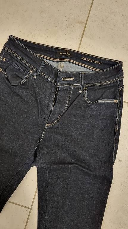 Jeans: Jeans Massimo Dutti  – Usato da Zürich venduto da loo_nhk8 2