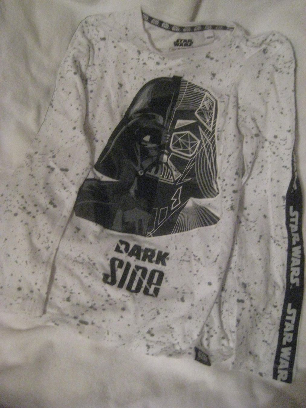 Star Wars Hemden, T-Shirts & Polos: KNABEN   T- SIHRT  STAR  WARS – Gebraucht aus Uster von flocke1 1