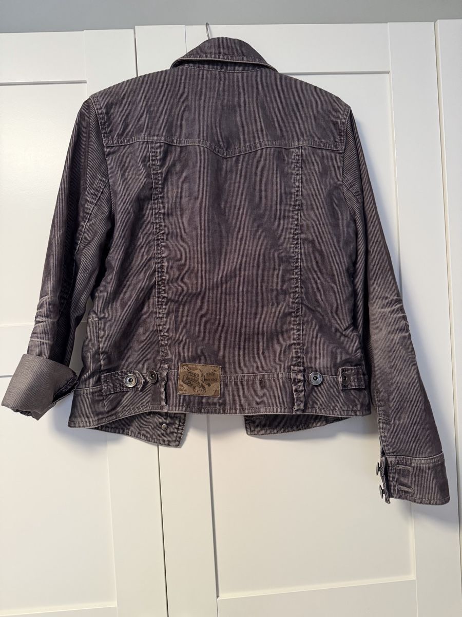 Esprit Vestes: Jacke  – D'occasion à Muttenz par Zara-Camp 1
