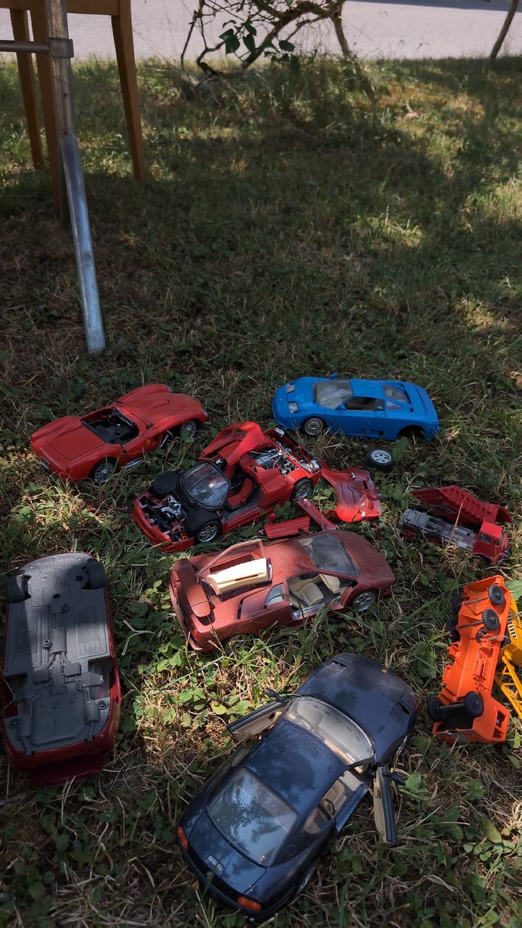 Ferrari Modellautos: diverse modellautos – Defekt aus Oltingen von gys_2yjc 1