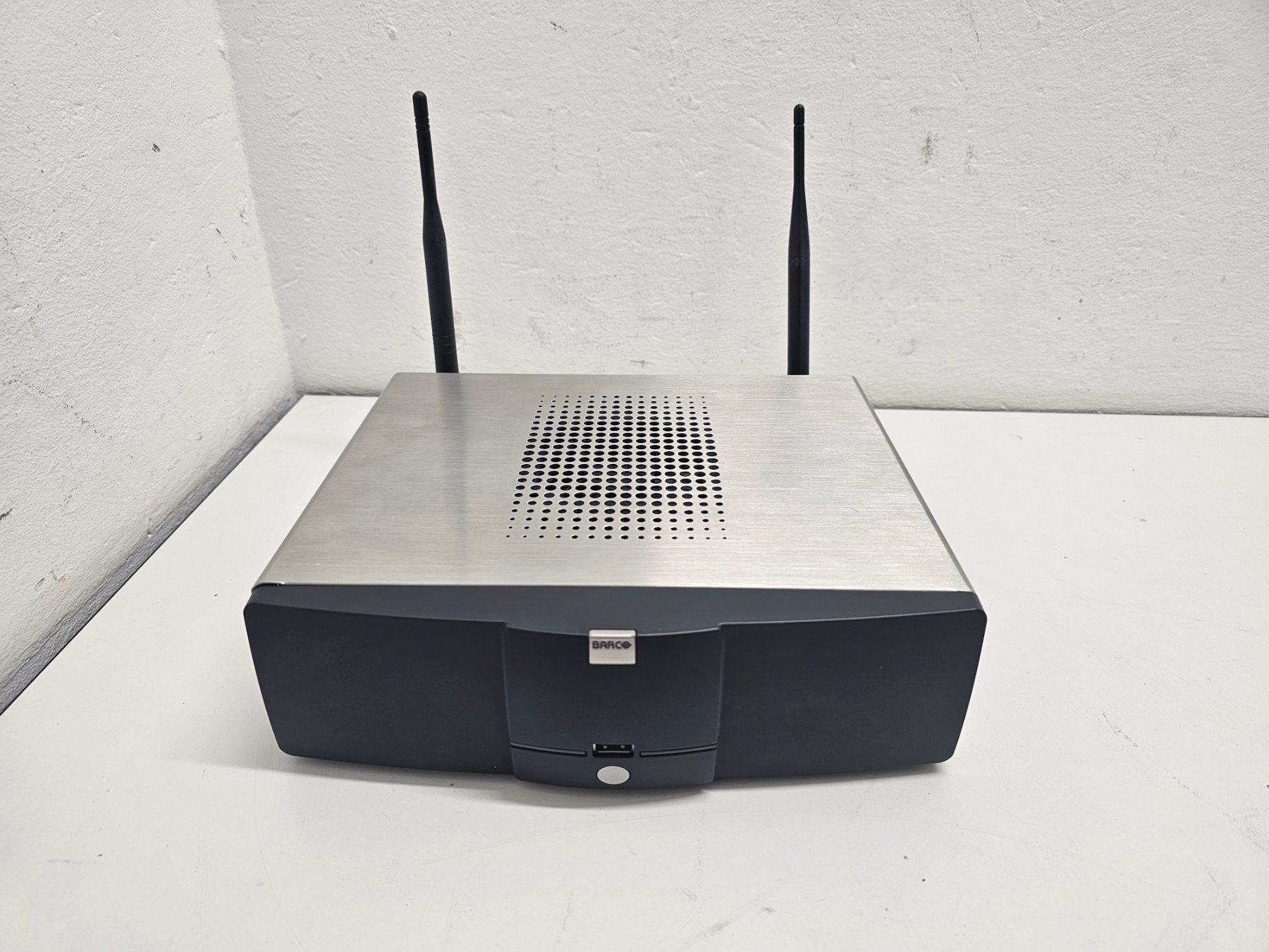 PC: Barco CSC-1 BIM Base Unit 4x Buttons – Usato da Niederdorf venduto da LeptonAG 2