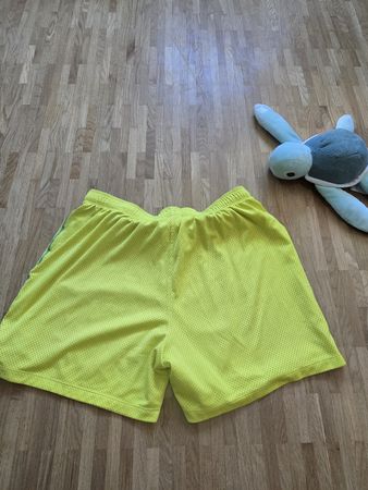 Short Under Armour Jaune Fluo, Taille L, État Impeccable