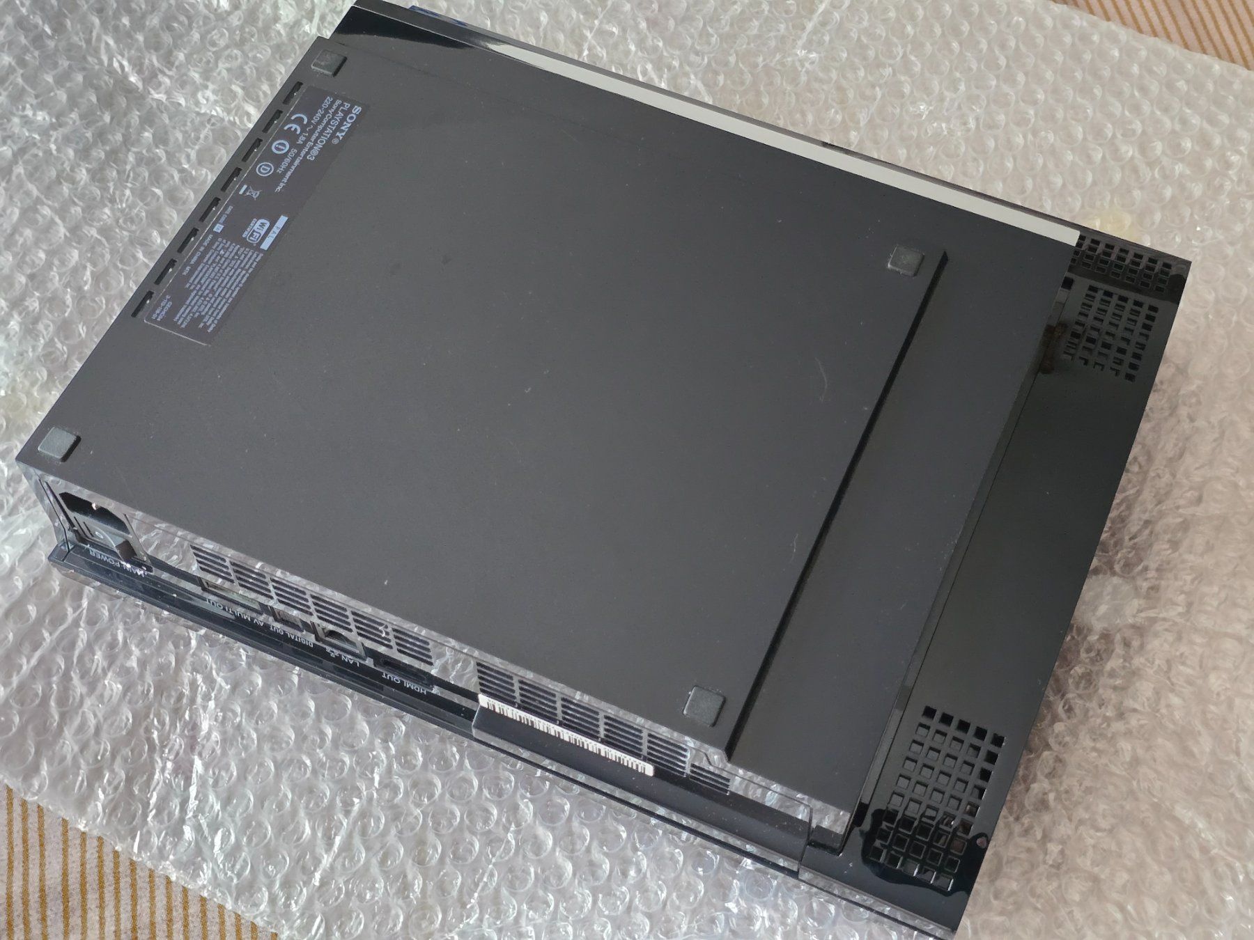Sony Console: PS3/60GB kompatibel mit PS1& PS2 Spielen – Usato da Liestal venduto da Berr 7