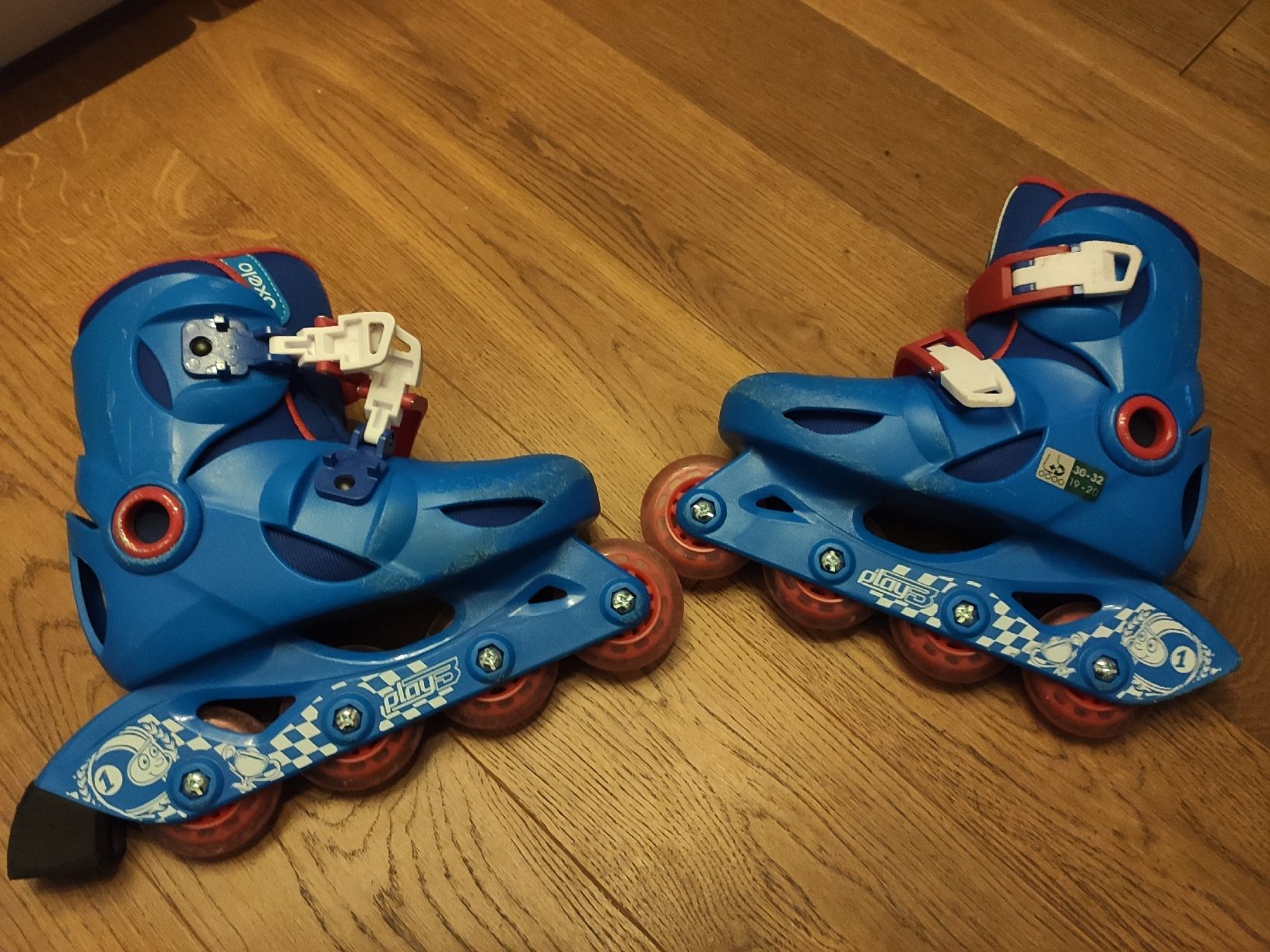 Pattini in linea & Pattini a rotelle: Roller enfant PLAY3 bleu rouge – Usato da Neuchâtel venduto da snips01