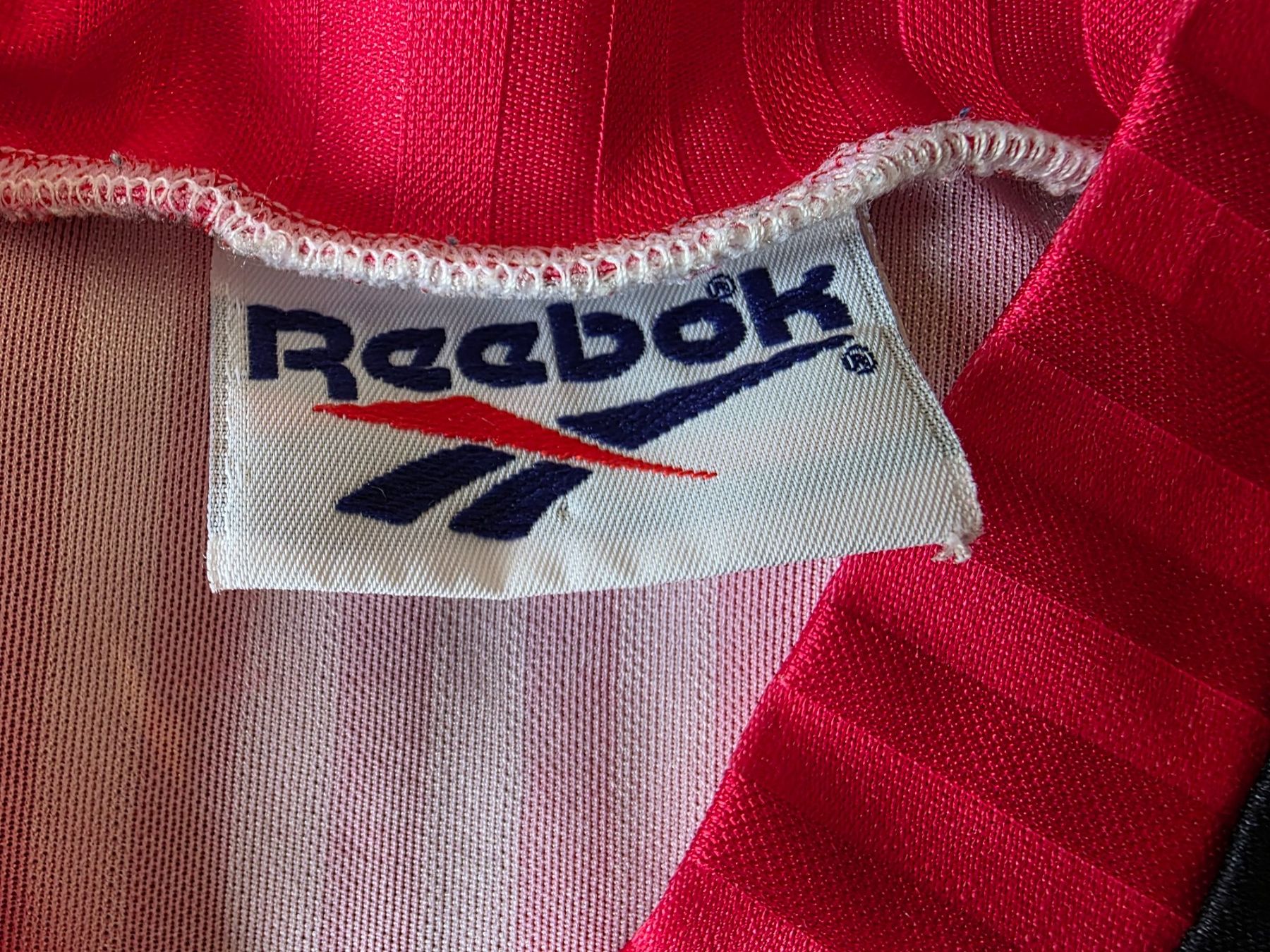 Reebok Scarpe, pantaloni & magliette da ginnastica: NEUCHATEL XAMAX 93/94 TRIKOT – Usato da Lüchingen venduto da Jersey_Time 2