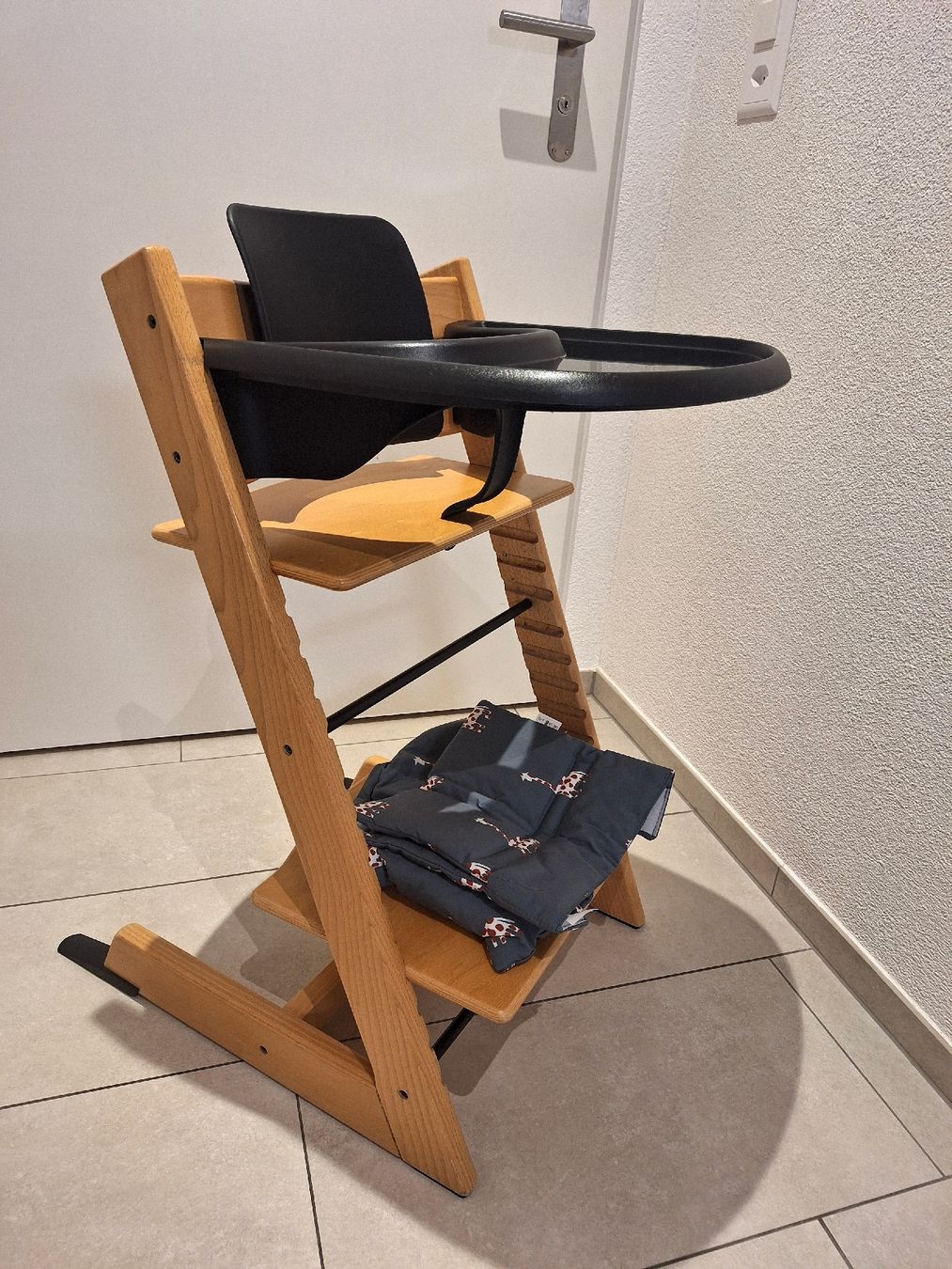 Stokke Hochstühle: Triptrap Stokke mit viel Zubehör  – Gebraucht aus Döttingen von DuHaiduc