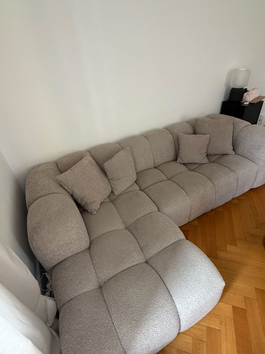 Sofas: Canapé d’angle en matière bouclette – Gebraucht aus Lausanne von niko1815 2