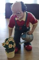 Gilde, Clown, Gärtner Fridolin, mit Blumentopf + Giesskanne