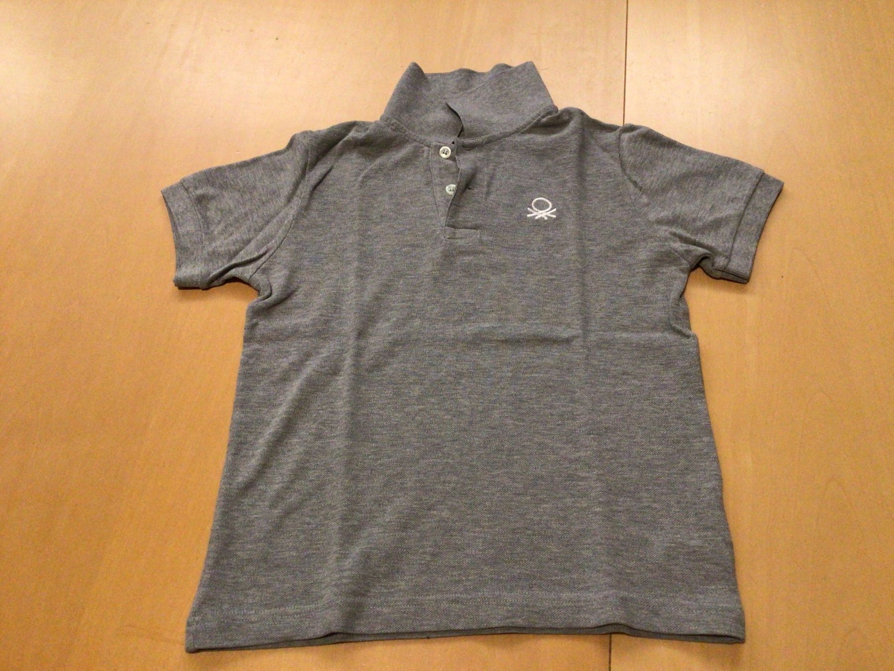 Benetton Camicie, T-shirt & Polo: Poloshirt von Benetton, 130 – Usato da Schinznach Dorf venduto da Balz1968