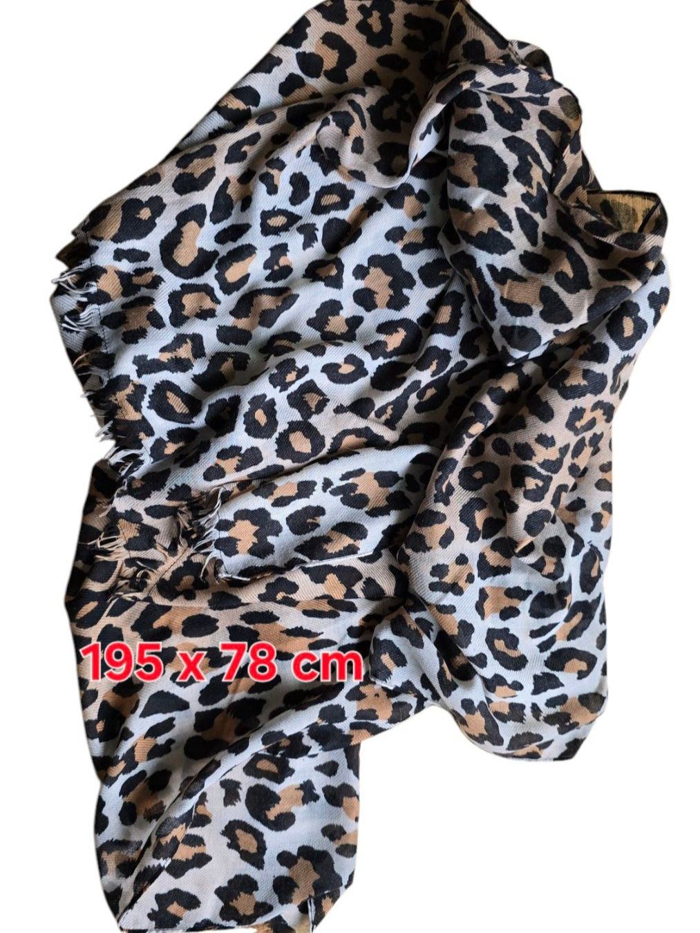 Foulards, Tücher & Schals: Foulard Leo-Muster – Gebraucht aus Meggen von Rasprodaja