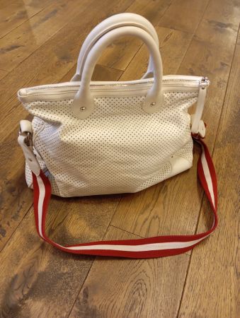 Elegante Sommer Handtasche von Bally mit Staubbeutel