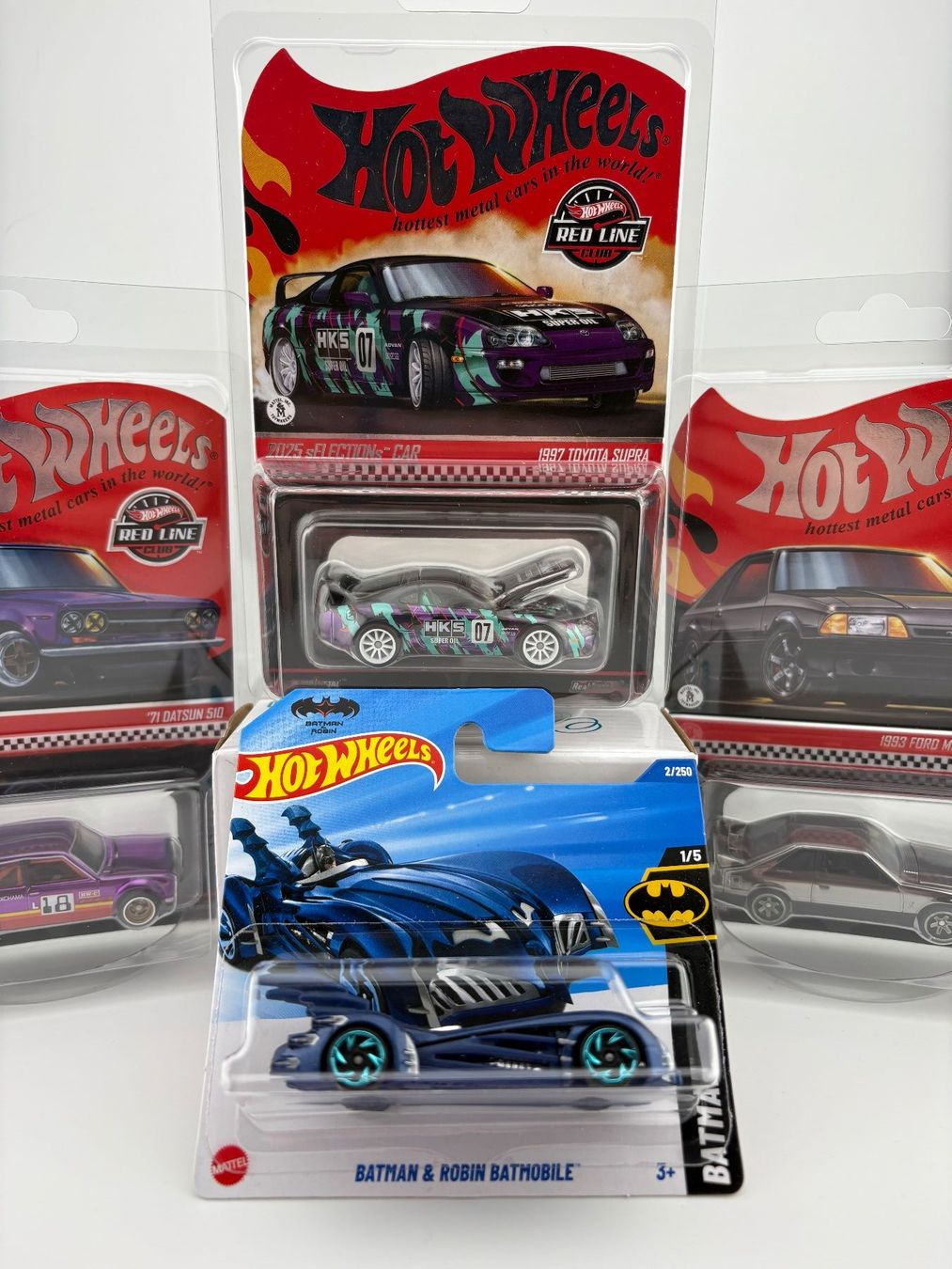 Hot Wheels Modellini d'auto: Hot Wheels Batman & Robin Batmobile - 2025 - 2/250 – Nuovo e nell'imballaggio originale da Flawil venduto da HeisseReifen