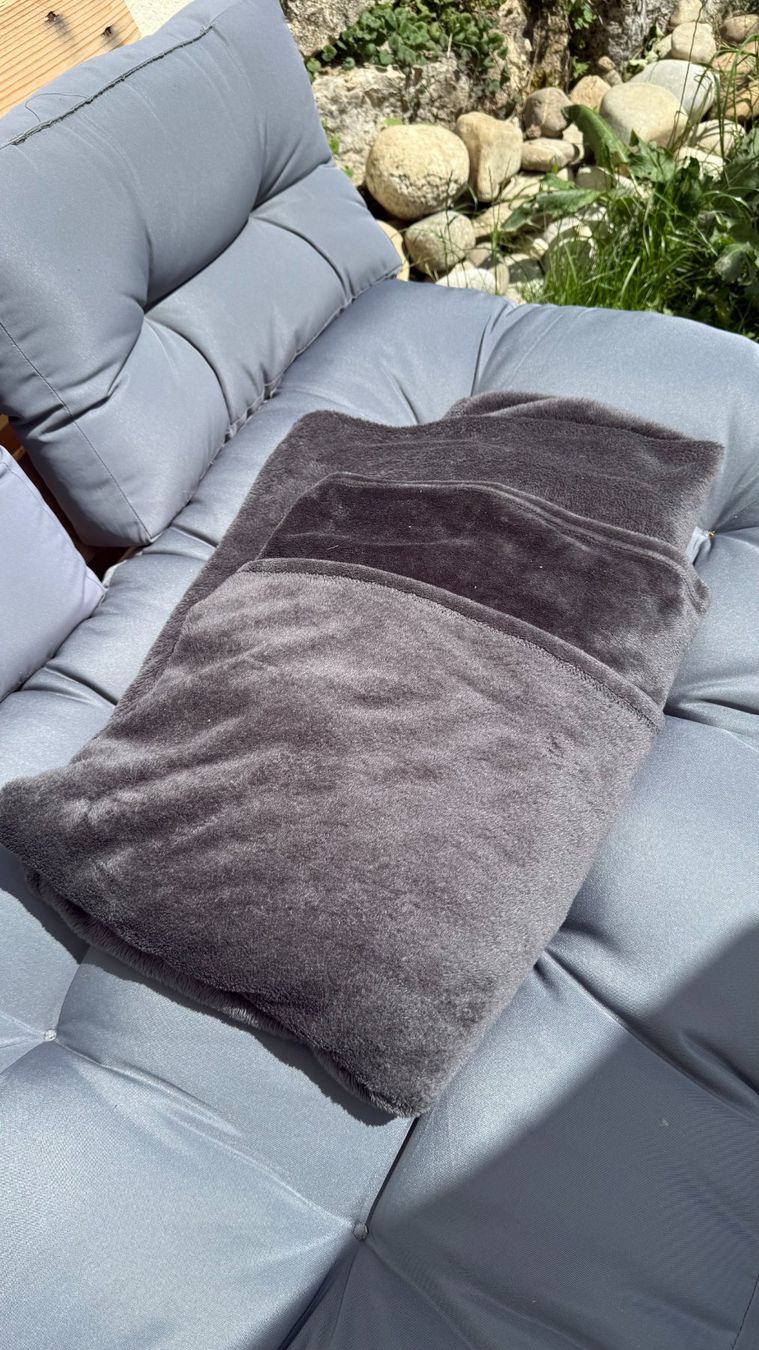 Coop Coperte: Decken 200 x 160 cm – Usato da Grossaffoltern venduto da Nenei