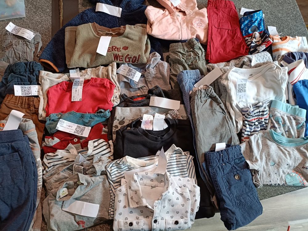 Ensembles coordonnés: Kleiderpacket Herbst Gr. 80 – D'occasion à Tenniken par Pasci1990