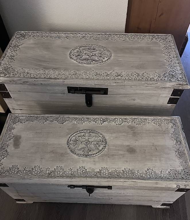 Truhen: 2 Truhen Vintage-Style – Gebraucht aus Chur von Van_Sto 1