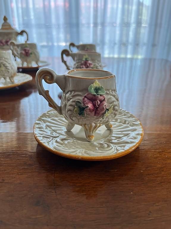 Tazze: Servizio caffè Capodimonte vintage  25 pezzi. – Usato da Breganzona venduto da Renzanton 2