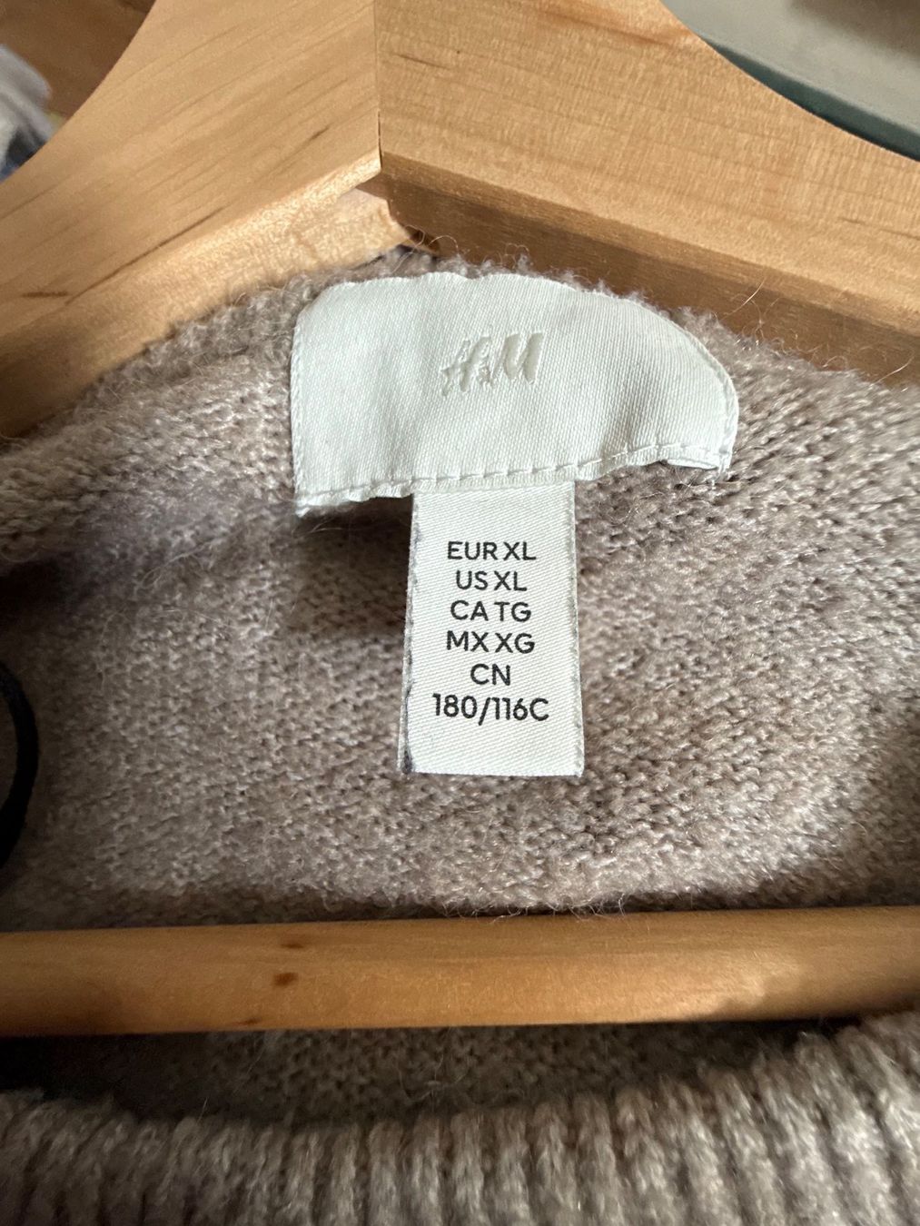 H&M Maglioni & Felpe: Pull confortable H&M, orné de perles élégantes, XL – Nuovo (secondo la descrizione) da Erlach venduto da migdep985 4