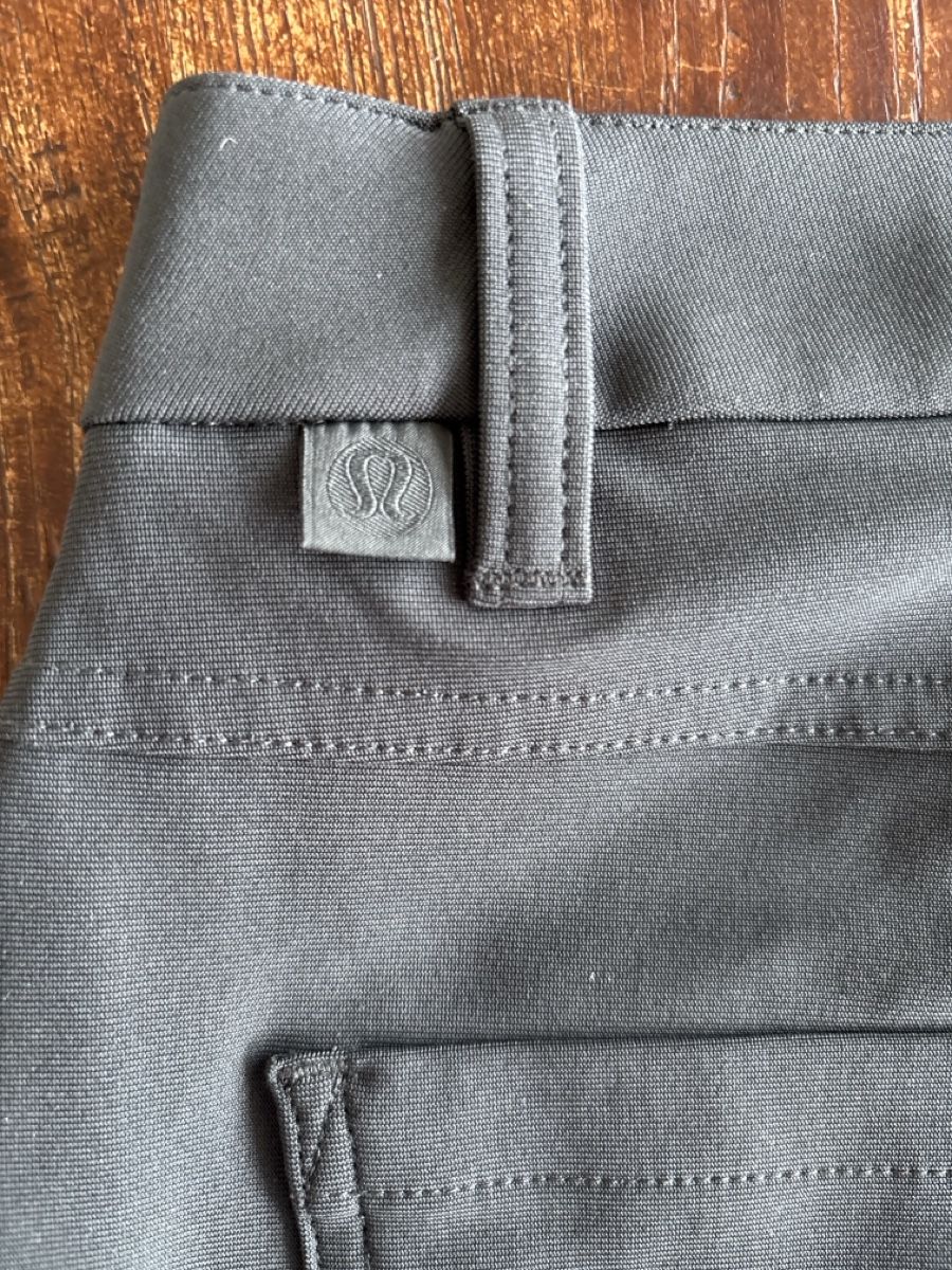 Lululemon Hosen: Lululemon pants anthrazit W32/L32 – Gebraucht aus Zuerich von junverhau 3
