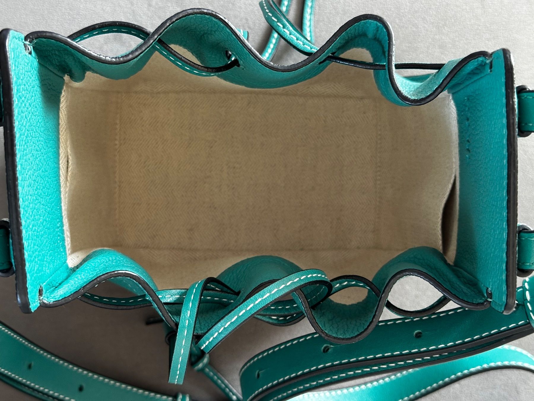 Loewe Taschen für Damen: LOEWE HAMMOCK MINI – Gebraucht aus Wollerau von MX-TS 6