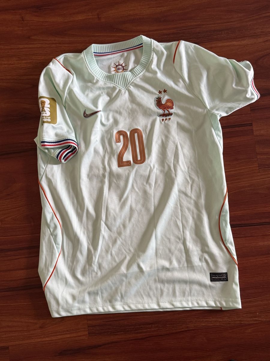 Canottiere & Pantaloni: Frankreich Trikot Doue – Usato da Luzern venduto da chevy7779
