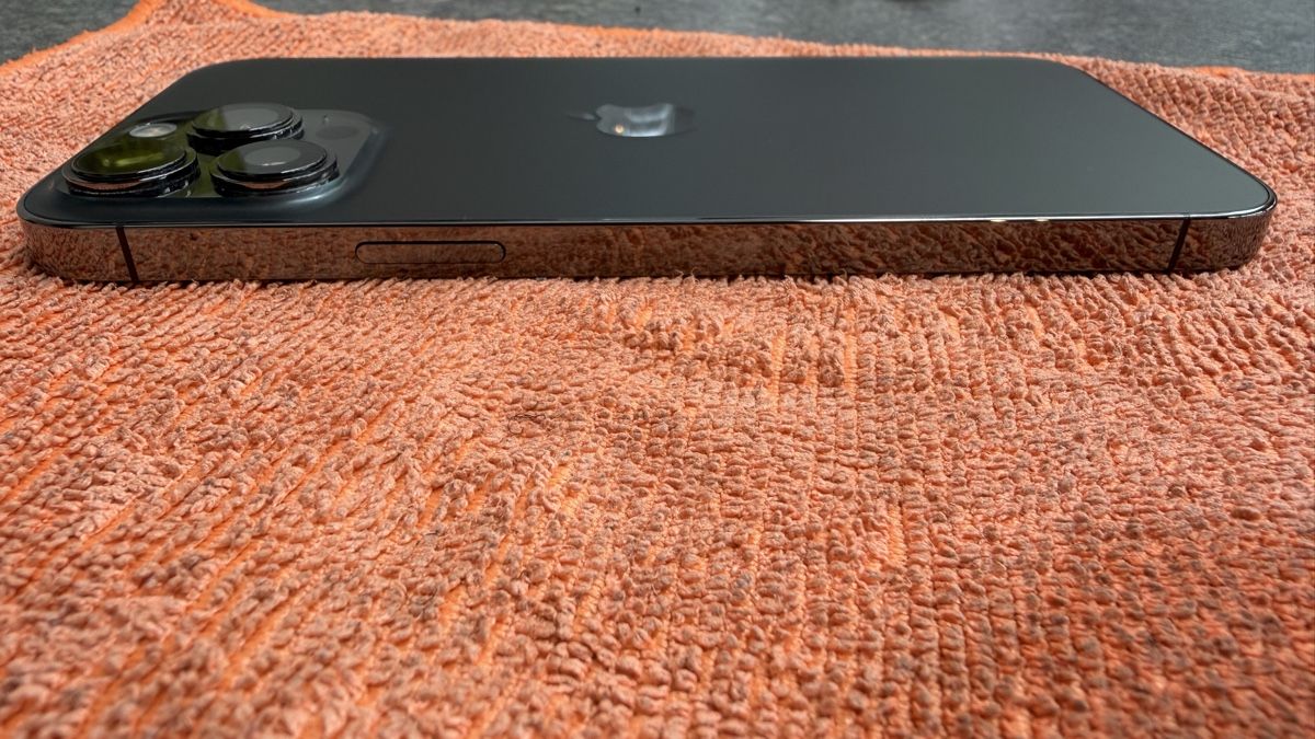 Apple Portables: Apple iPhone 13 Pro Graphite 256GB – D'occasion à Wohlen AG par ben_2mht 2