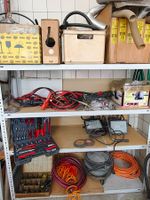 Aus Autowerkstatt Werkzeug und Material / diverse Teile