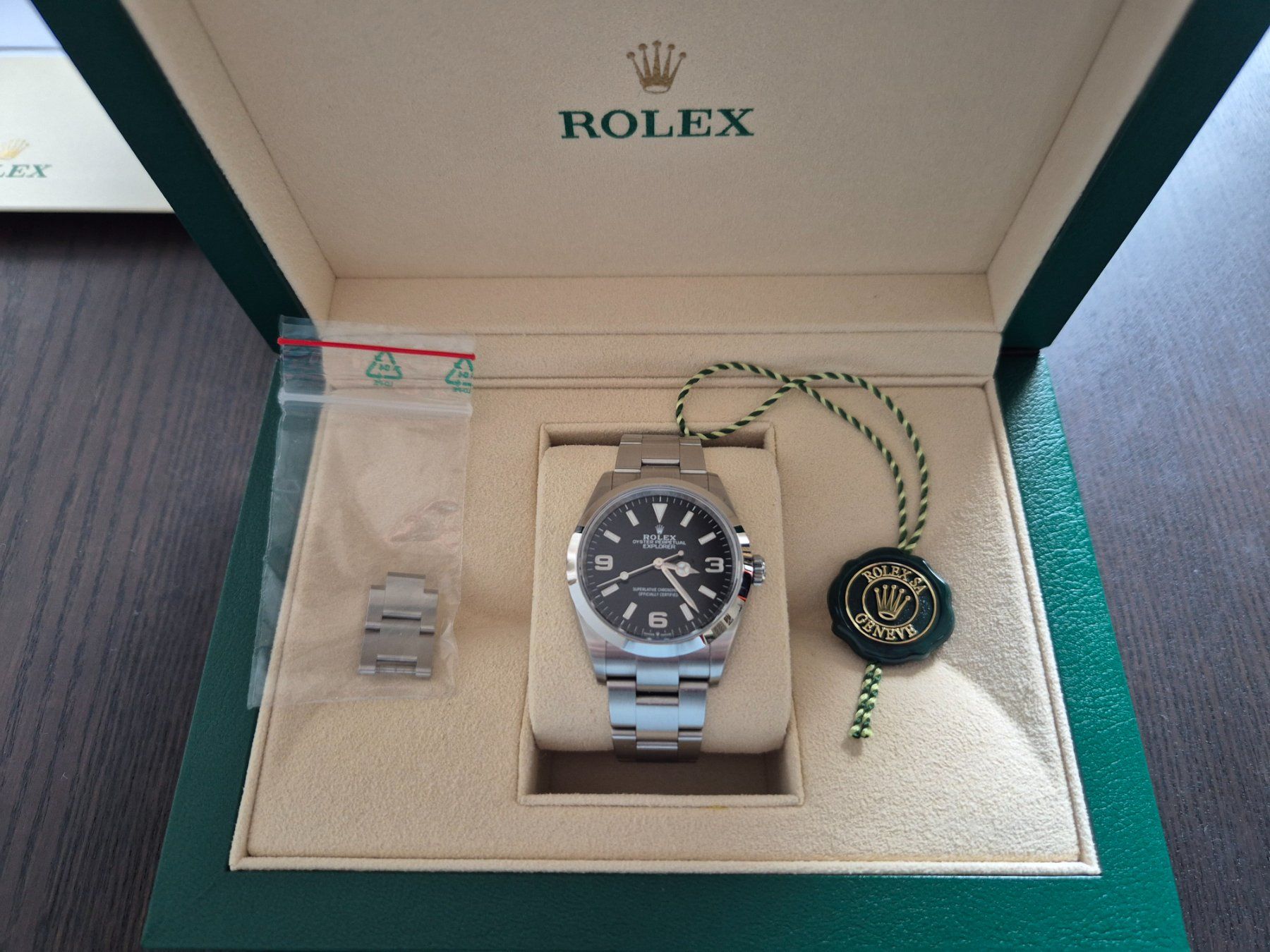 Rolex Orologi: Rolex Explorer, 36mm, Ref. 124270 – Usato da Basel venduto da Babalan 4
