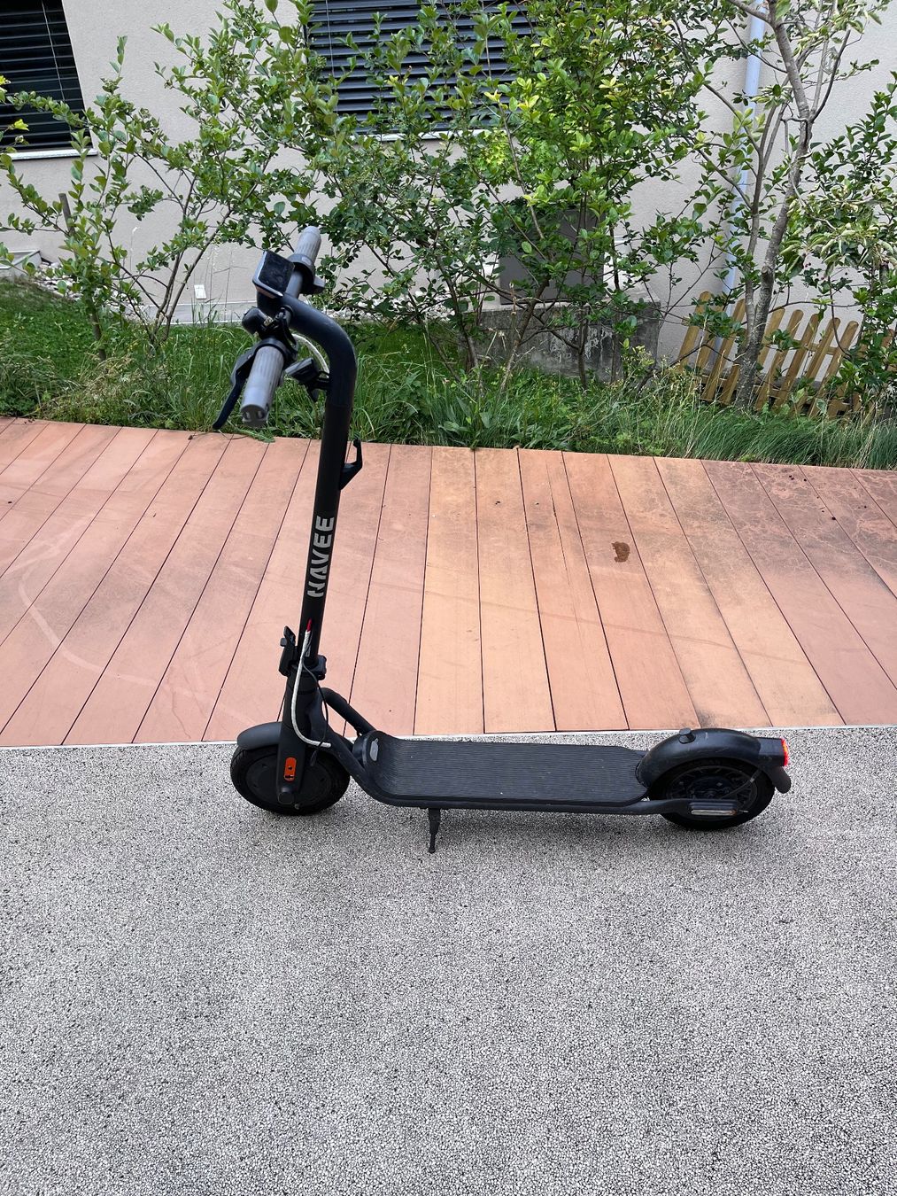 Scooter: Elektro Scooter Navee V45i defekt – Usato da Fürstenau venduto da Tiefni