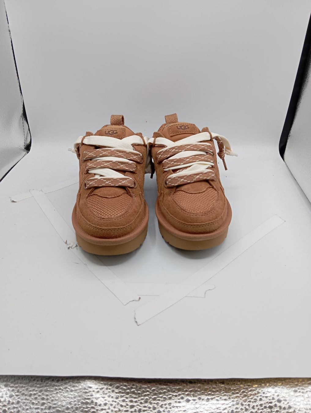 Ugg Scarpe da uomo: UGG Lowmel Lo - Chestnut (EU37) – Nuovo e nell'imballaggio originale da Schaffhausen venduto da outlez 2