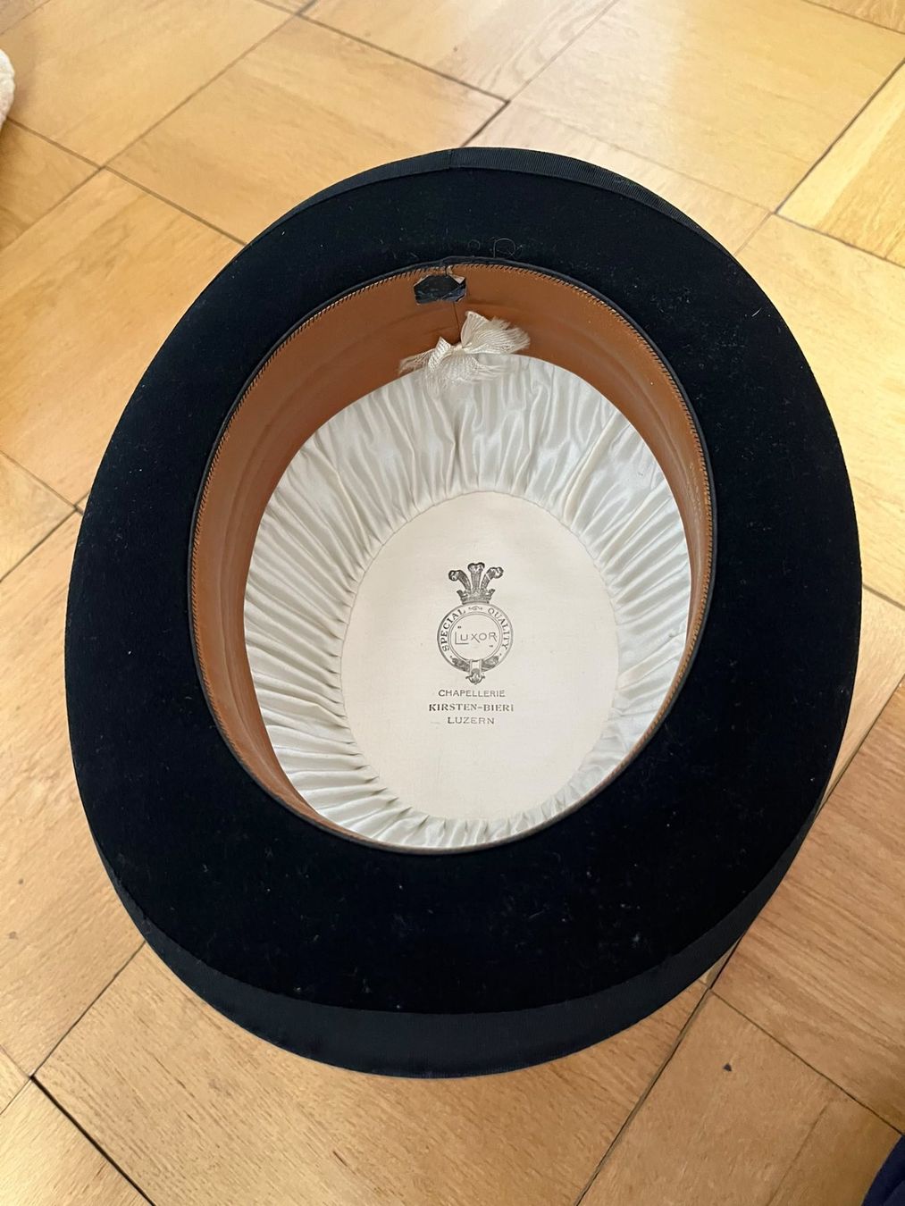 Chapeaux, bonnets & casquettes: Melone schwarz – D'occasion à Jona par m.brun 1